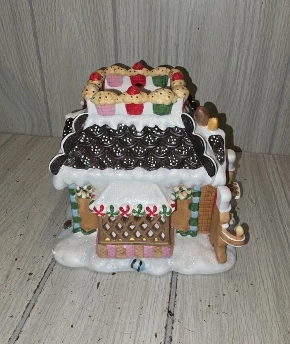 PartyLite Christmas Gingerbread Village 2 Bakery House Candle Holder New Holiday